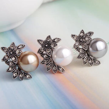 Exquisite Charming Fashion Imitation Pearl Earrings Inlaid Rhinestones - The Jewellery Supermarket